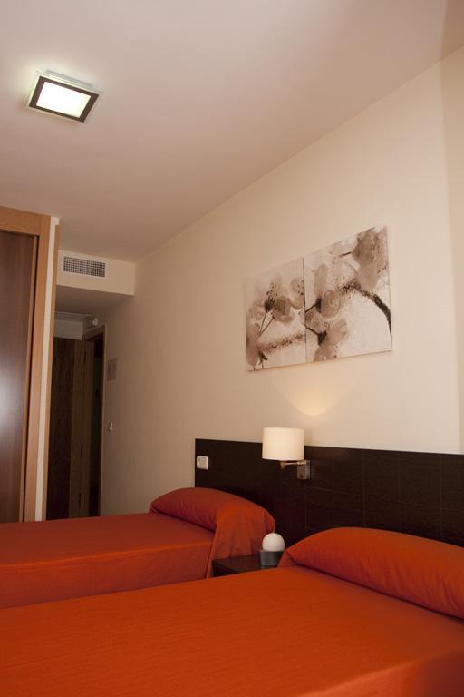 Hostal Granado Madri Exterior foto